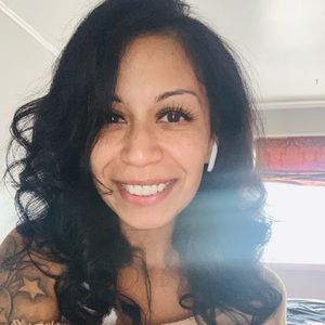 Meet your Posher, Idalia